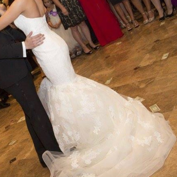 mermaid style wedding dress - Picture 2 of 4